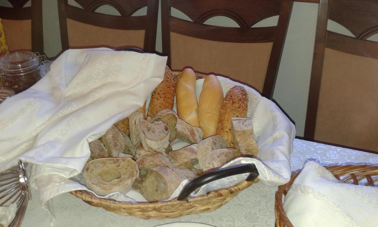 Tiffan'S Pinceszet Es Panzio Hotel Villany Bagian luar foto